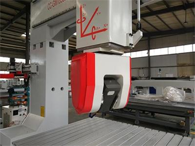 Máquina CNC de 5 ejes