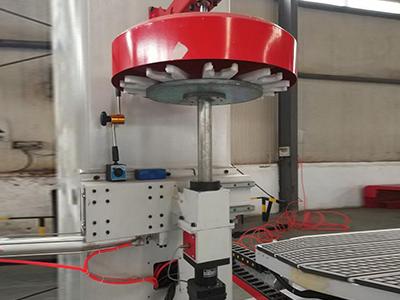 Máquina CNC de 5 ejes