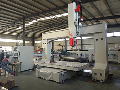 Máquina CNC de 5 ejes