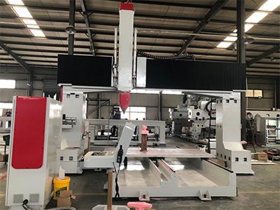 Máquina CNC de 5 ejes