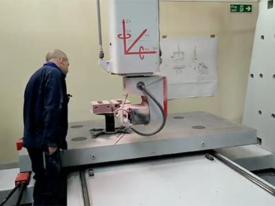Máquina CNC de 5 ejes