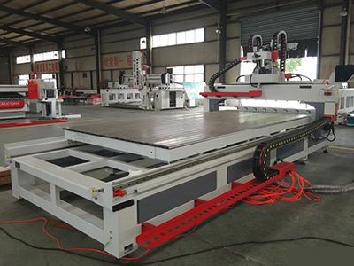 Fresadora CNC de 12 ejes